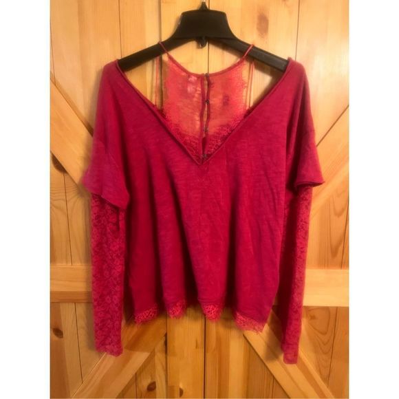 Free People Lacy long sleeved, cold shoulder oversized top XS ￼ - Picture 4 of 4